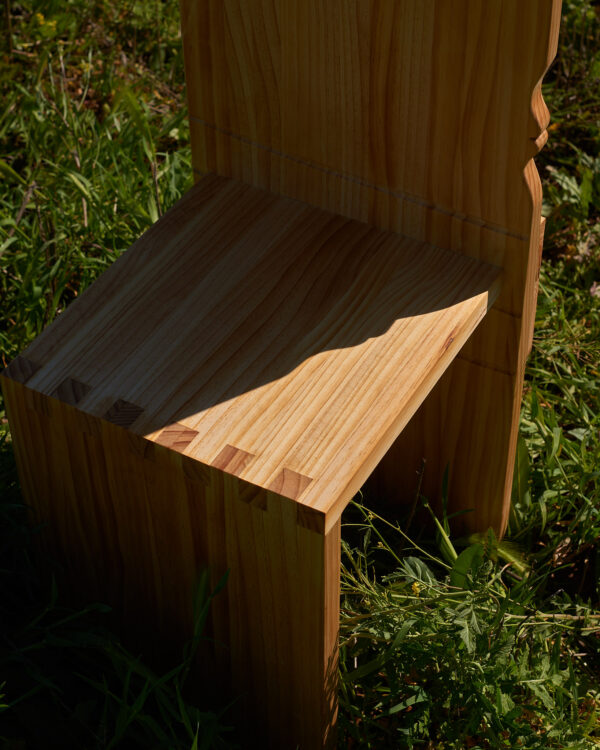 _TOT8732 BESO chairs