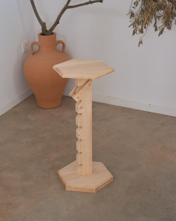 Height pedestal